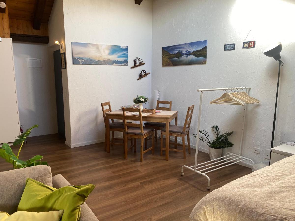 Dachwohnung In Der Mitte Von Laax-Dorf Εξωτερικό φωτογραφία